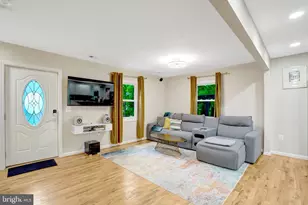 2512 Jamaica Dr, Alexandria, VA 22303 - Photo 5