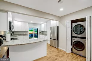 2512 Jamaica Dr, Alexandria, VA 22303 - Photo 9
