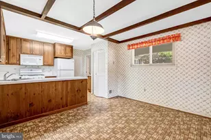 5310 Gainsborough Dr, Fairfax, VA 22032 - Photo 15