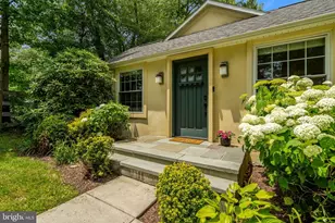 11520 Popes Head Rd, Fairfax, VA 22030 - Photo 1