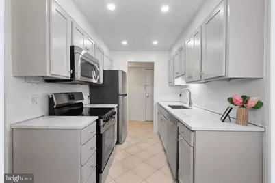 11600 Stoneview Square #60/2B, Reston, VA 20191 - Photo 3