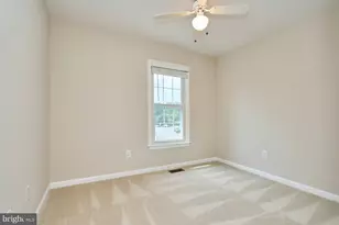 1453 Bluemont Ct, Herndon, VA 20170 - Photo 25