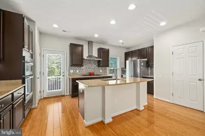 9640 Pullman Place, Fairfax, VA 22031 - Photo 13
