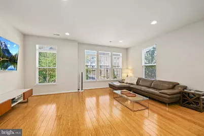 9640 Pullman Place, Fairfax, VA 22031 - Photo 7