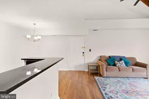 6955 Mary Caroline Cir, Alexandria, VA 22310 - Photo 9