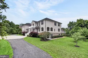 7112 Georgetown Pike, McLean, VA 22101 - Photo 1