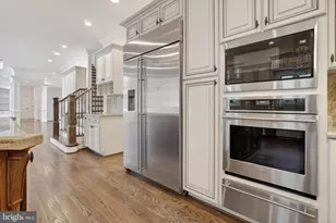 7112 Georgetown Pike, McLean, VA 22101 - Photo 9