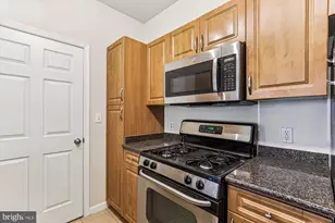 12941 Centre Park Cir, Herndon, VA 20171 - Photo 5