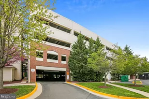 12941 Centre Park Cir, Herndon, VA 20171 - Photo 37