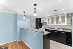 4388 Pembrook Village Dr, Alexandria, VA 22309 - Photo 15