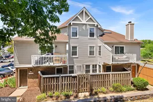 4388 Pembrook Village Dr, Alexandria, VA 22309 - Photo 3