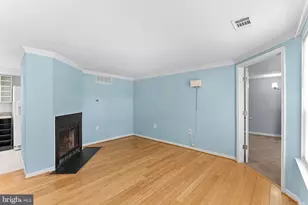 4388 Pembrook Village Dr, Alexandria, VA 22309 - Photo 13