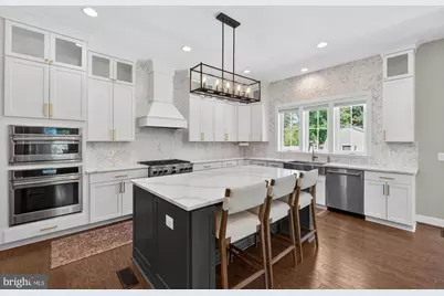1114 Ware Street SW, Vienna, VA 22180 - Photo 17