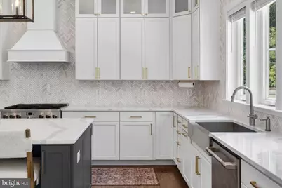 1114 Ware Street SW, Vienna, VA 22180 - Photo 27