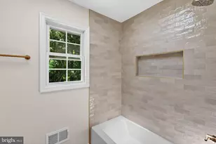 8705 Queen Elizabeth Blvd, Annandale, VA 22003 - Photo 41