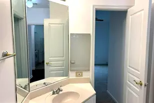 12915 Alton Square, Herndon, VA 20170 - Photo 13