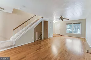 8475 Canyon Oak Dr, Springfield, VA 22153 - Photo 3
