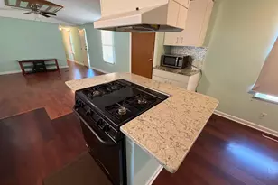 7923 Stork Rd, Alexandria, VA 22306 - Photo 11