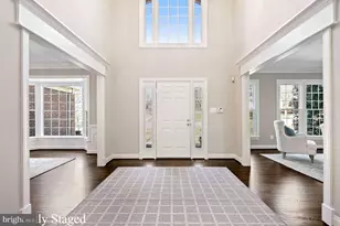1405 Woodhurst Blvd, McLean, VA 22102 - Photo 3