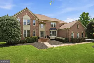 1405 Woodhurst Blvd, McLean, VA 22102 - Photo 1
