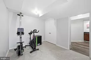 8900 Kenilworth Dr, Burke, VA 22015 - Photo 39