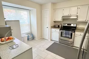 5929 Wild Brook Ct, Centreville, VA 20121 - Photo 3