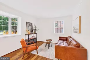 2912 Peyton Randolph Dr, Falls Church, VA 22044 - Photo 3