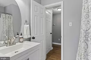 2212 Reddfield Dr, Falls Church, VA 22043 - Photo 27