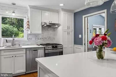 2212 Reddfield Drive, Falls Church, VA 22043 - Photo 17