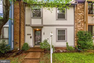 6060 Hollow Knoll Ct, Springfield, VA 22152 - Photo 1