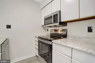 8627 Beekman Pl, Alexandria, VA 22309 - Photo 7