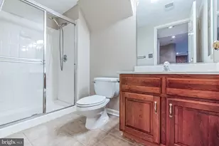 2145 Wolftrap Ct, Vienna, VA 22182 - Photo 7