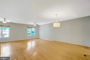 3688 Yorktown Village Pass, Annandale, VA 22003 - Photo 17