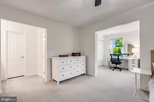 4825 Carriagepark Rd, Fairfax, VA 22032 - Photo 17
