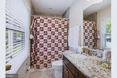 7215 Park Terrace Drive, Alexandria, VA 22307 - Photo 19
