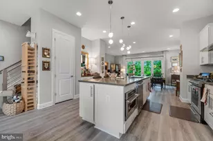 4489 Lateleaf Trl, Fairfax, VA 22030 - Photo 29