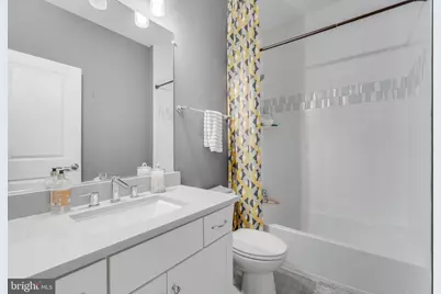 4489 Lateleaf Trail, Fairfax, VA 22030 - Photo 15