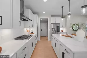 1103 Desale St SW, Vienna, VA 22180 - Photo 25
