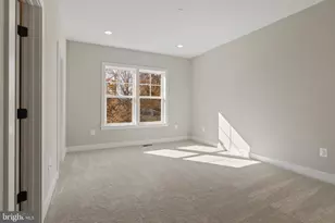 1103 Desale St SW, Vienna, VA 22180 - Photo 33