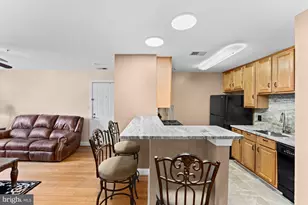 3175 Summit Square Dr, Oakton, VA 22124 - Photo 13