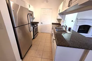 12921 Centre Park Cir, Herndon, VA 20171 - Photo 11