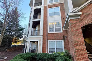 12921 Centre Park Cir, Herndon, VA 20171 - Photo 3