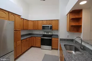7509 Ashby Ln, Alexandria, VA 22315 - Photo 17