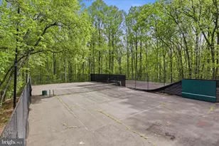 8114 Colony Point Rd, Springfield, VA 22152 - Photo 23