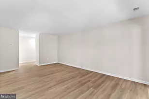 9713 Kings Crown Ct, Fairfax, VA 22031 - Photo 27