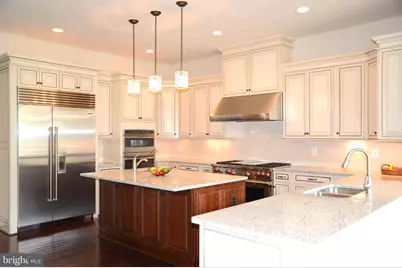 7205 Enterprise Avenue, McLean, VA 22101 - Photo 9