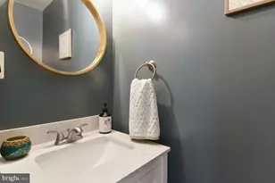 14215 Beddingfield Way, Centreville, VA 20121 - Photo 3