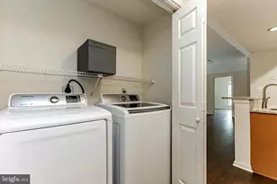 12150 Penderview Terrace, Fairfax, VA 22033 - Photo 11
