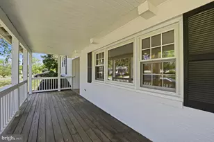 15011 Tarleton Dr, Centreville, VA 20120 - Photo 5