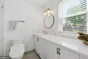 15011 Tarleton Dr, Centreville, VA 20120 - Photo 29